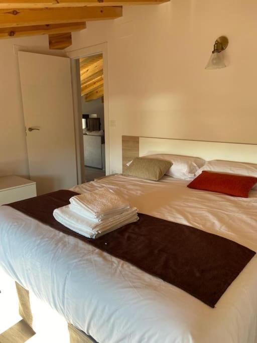 Apartamentos Rurales La Plaza 2 Duruelo de la Sierra Buitenkant foto
