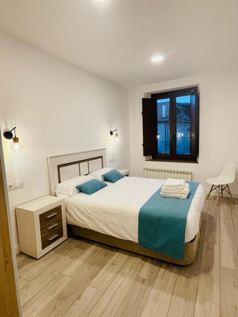 Apartamentos Rurales La Plaza 2 Duruelo de la Sierra Buitenkant foto